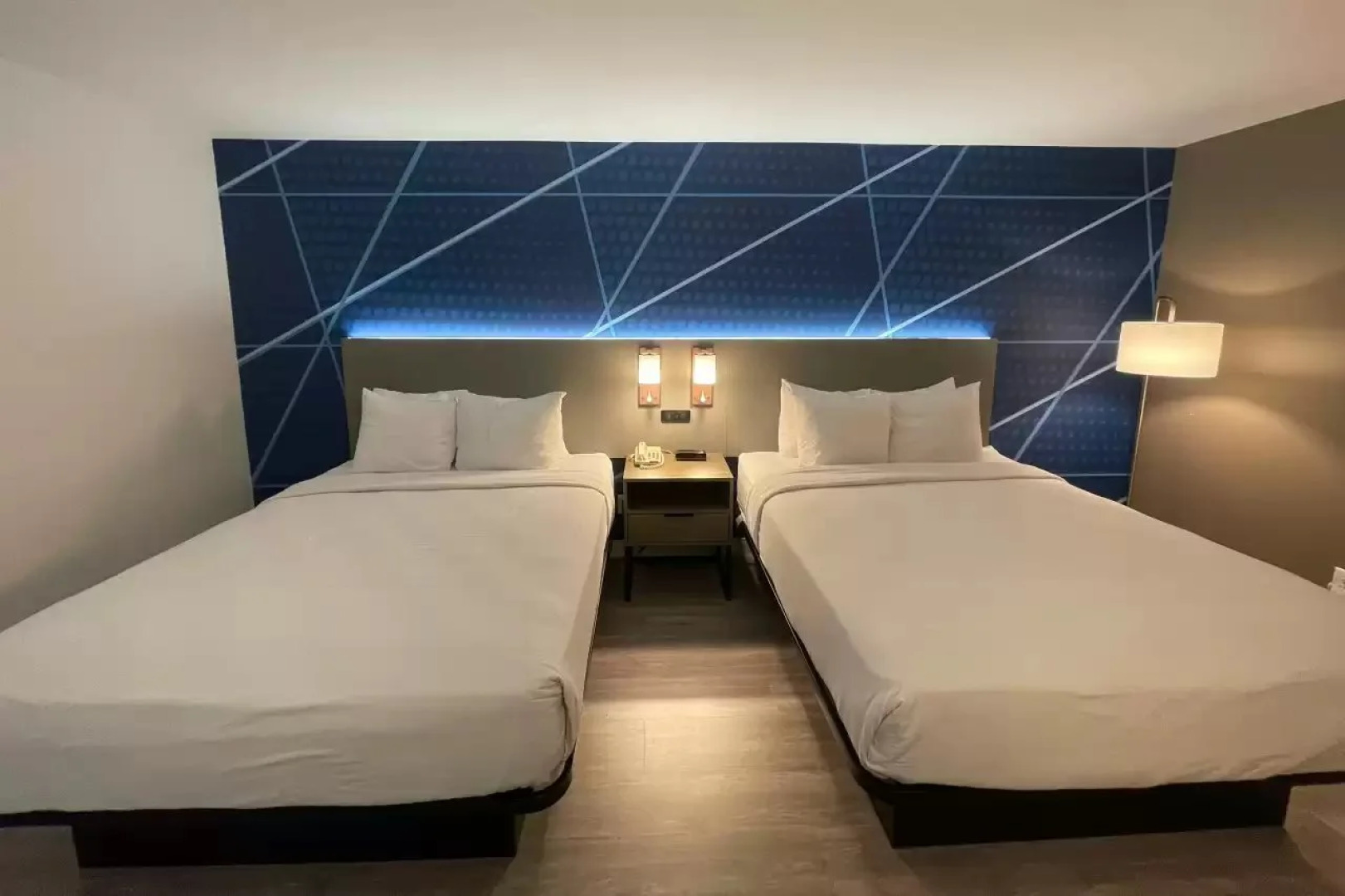 Comfort Inn & Suites Salt Lake City I-80 I-15 Downtown