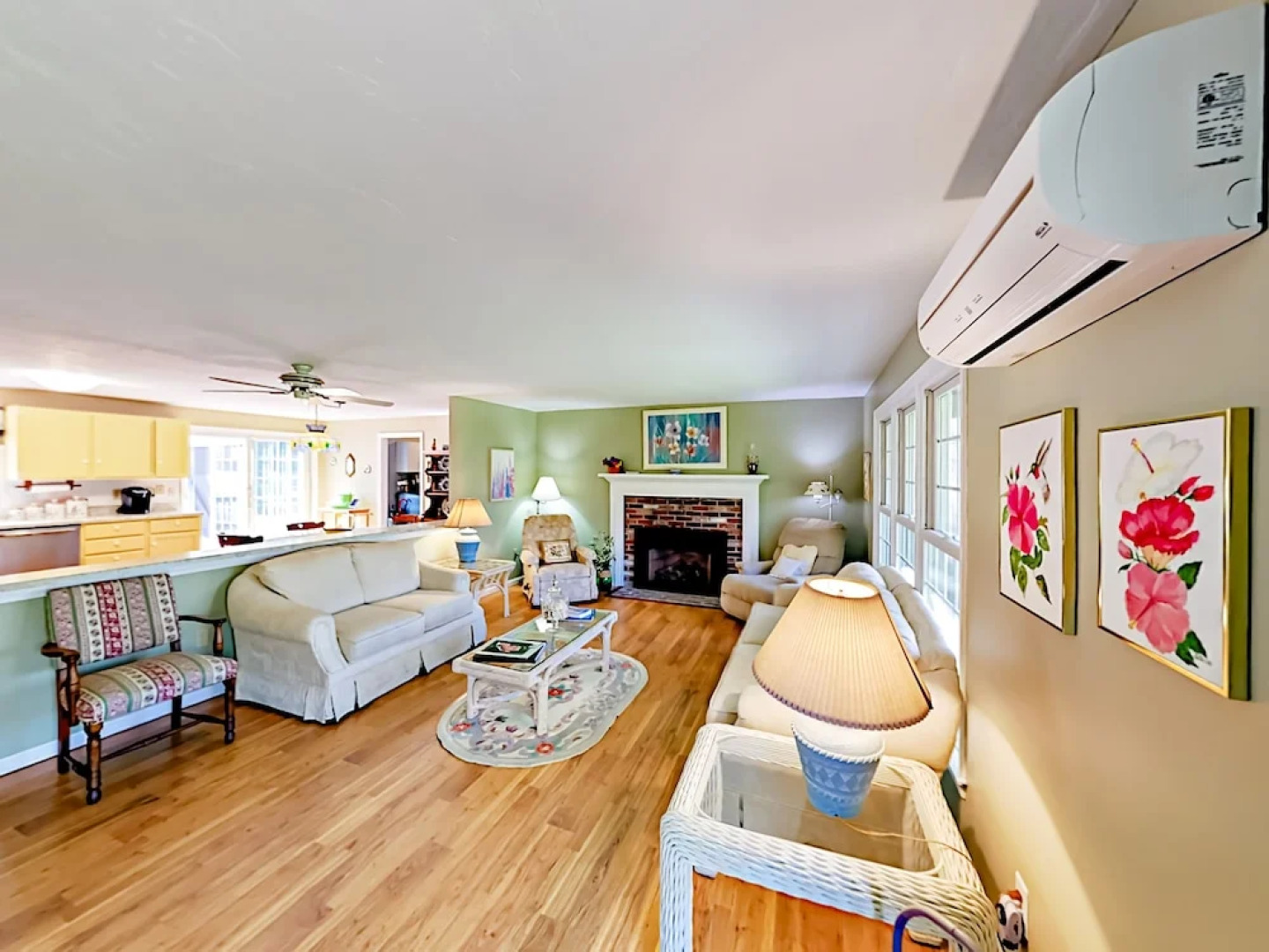 312 Carriage Lane Home - 4 Br home by RedAwning