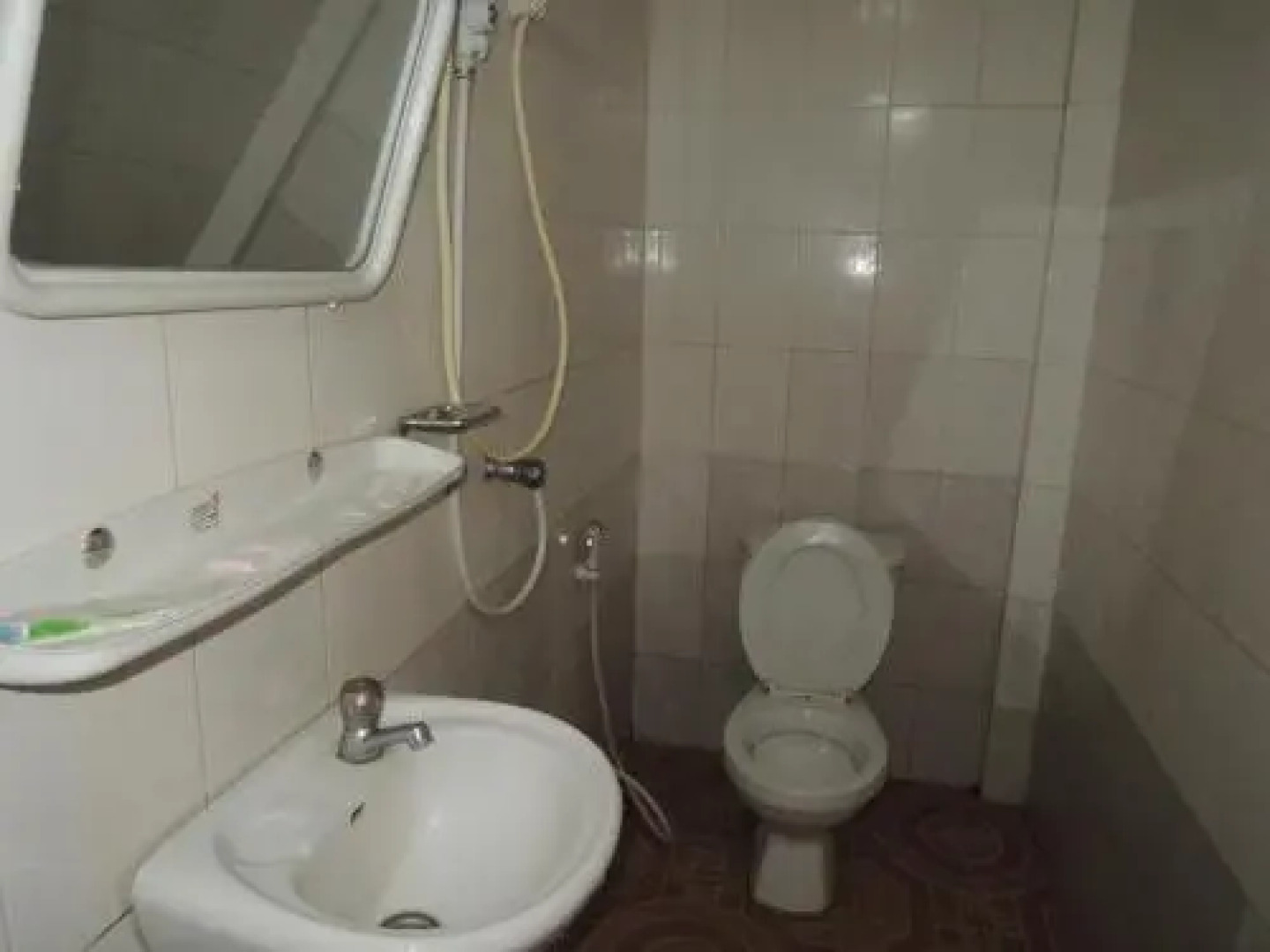 Roeung Loeung Mittapheap Restaurant & Hotel