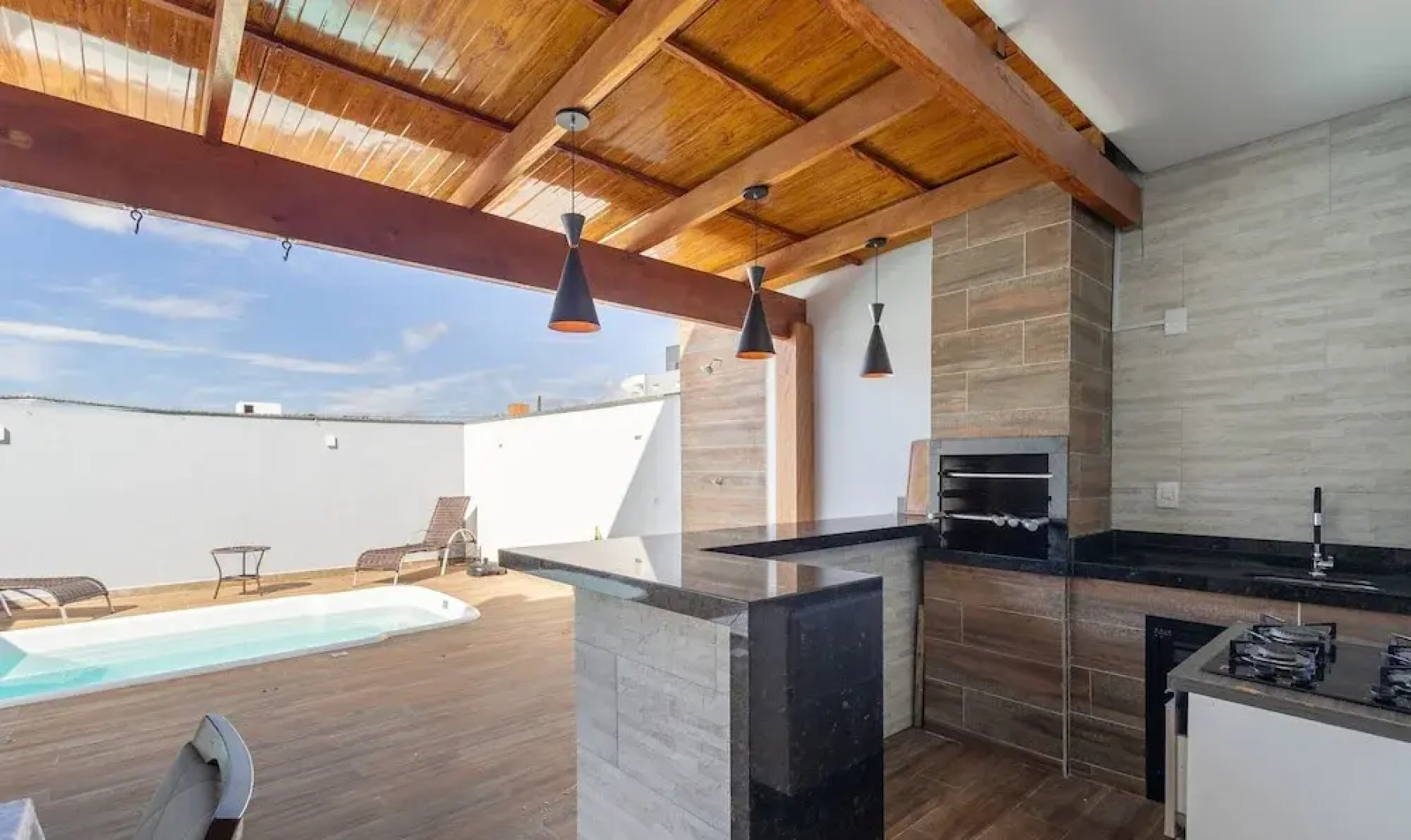 House With Pool and Barbecue Ekd0397