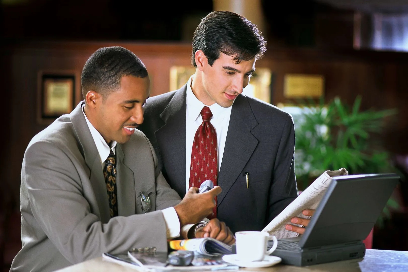 Lakeside Orange County Airport Hotel