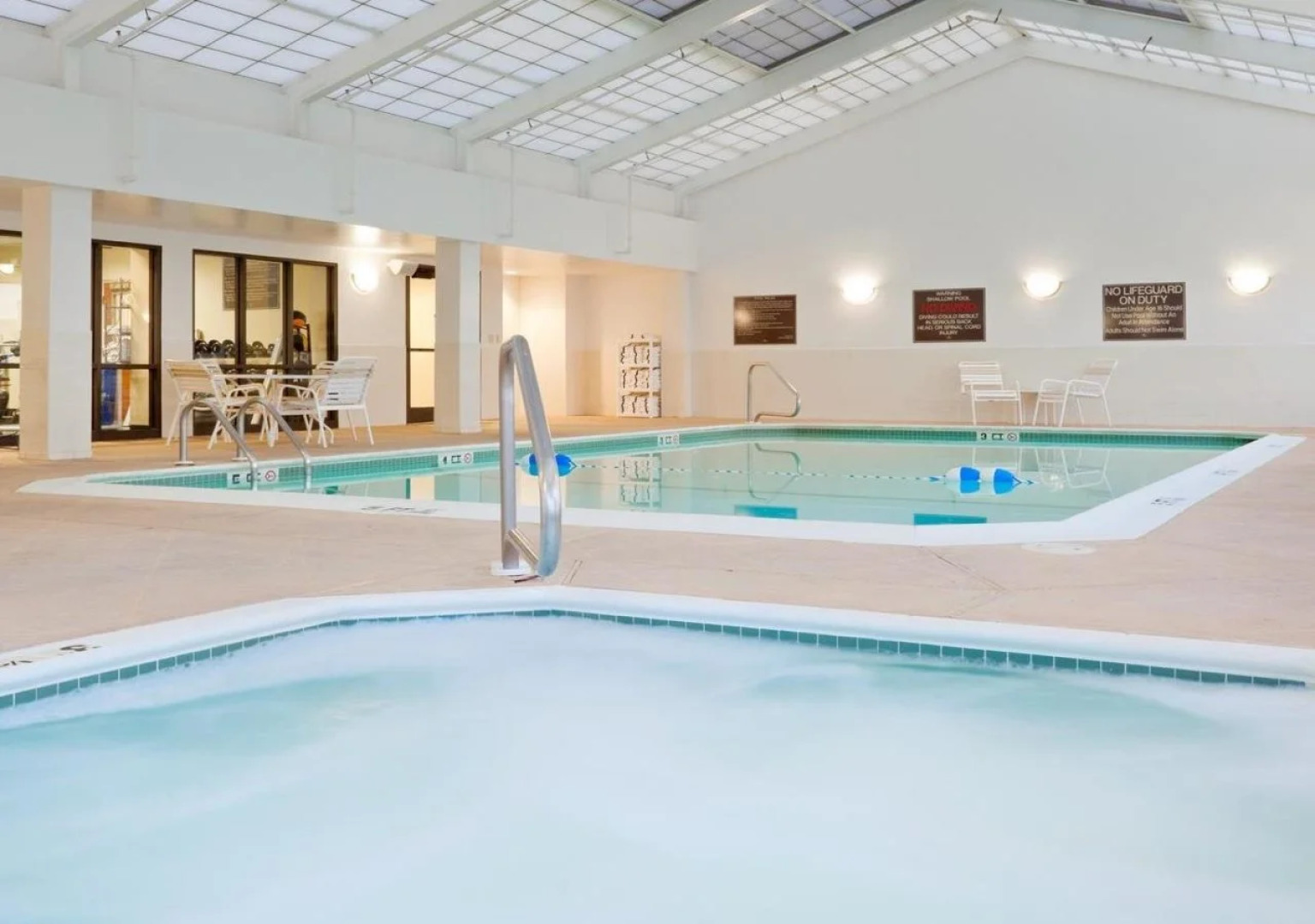 Hampton Inn Boston - Logan Airport