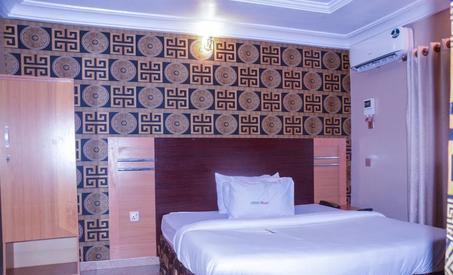 Groovy Hotel