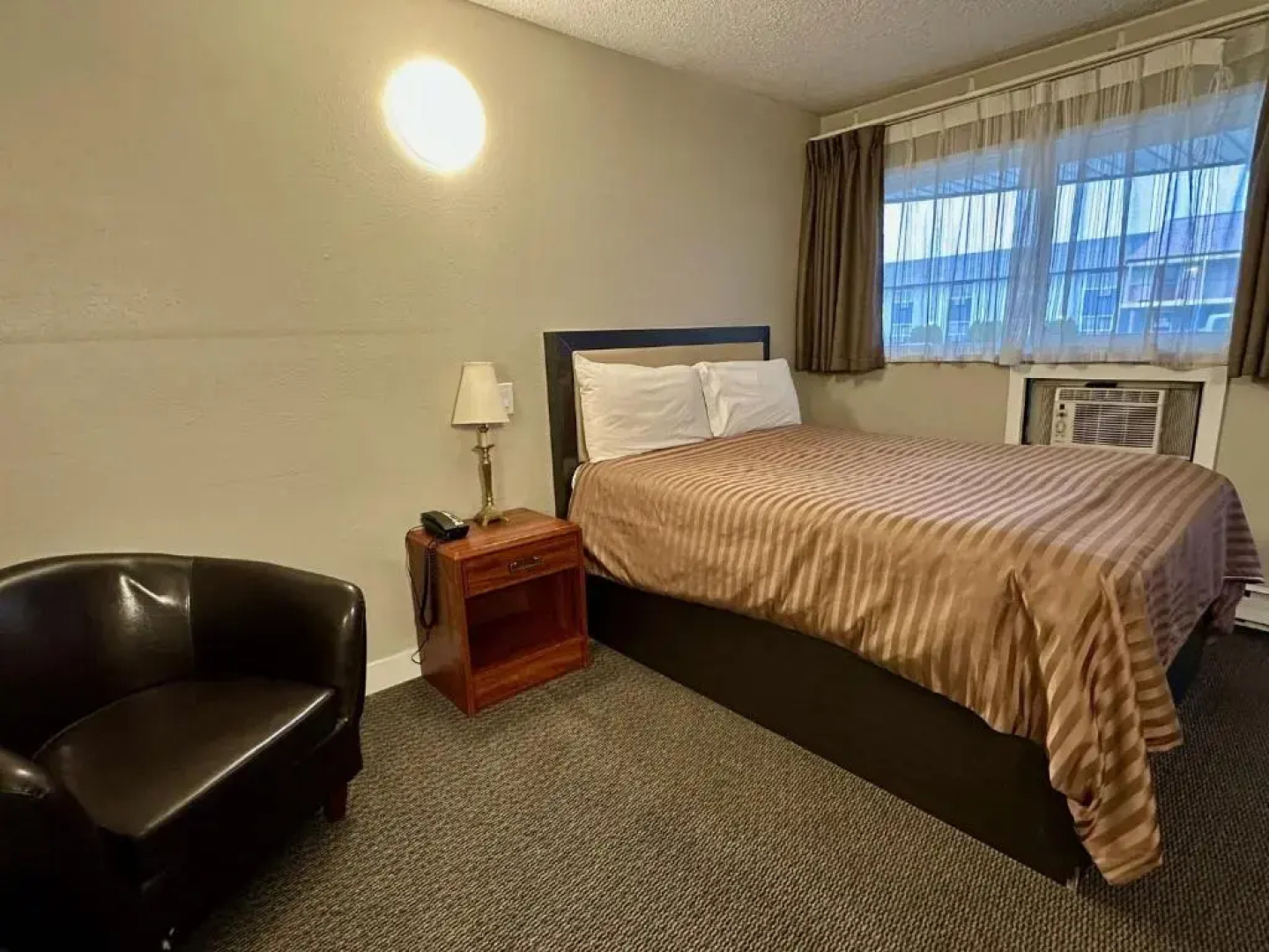 Premier Mountain Lodge and Suites