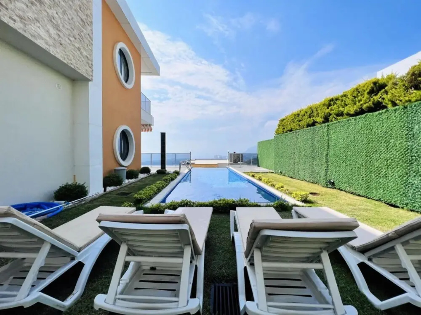 Villa With Private Pool and Terrace in Alanya