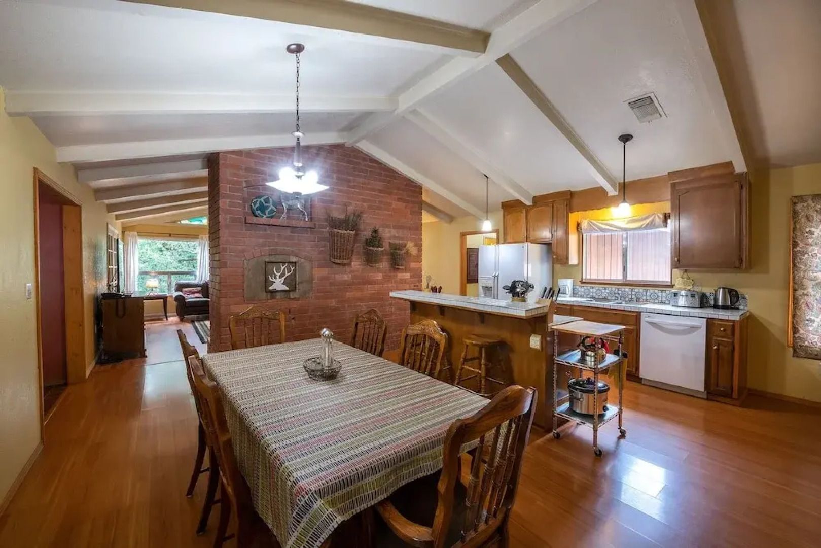 Yosemite Scenic Wonders - Bass Lake Area