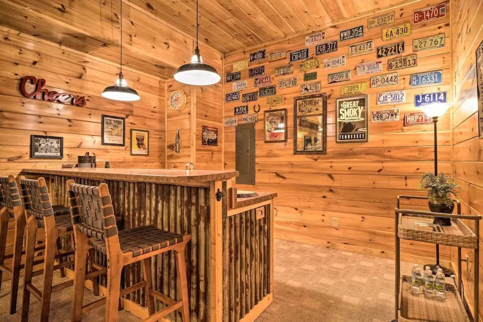 Pigeon Forge Cabin w/ Amazing Mountain Views!