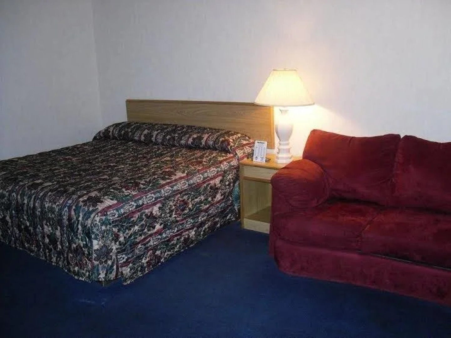 Road Star Inn Green Bay