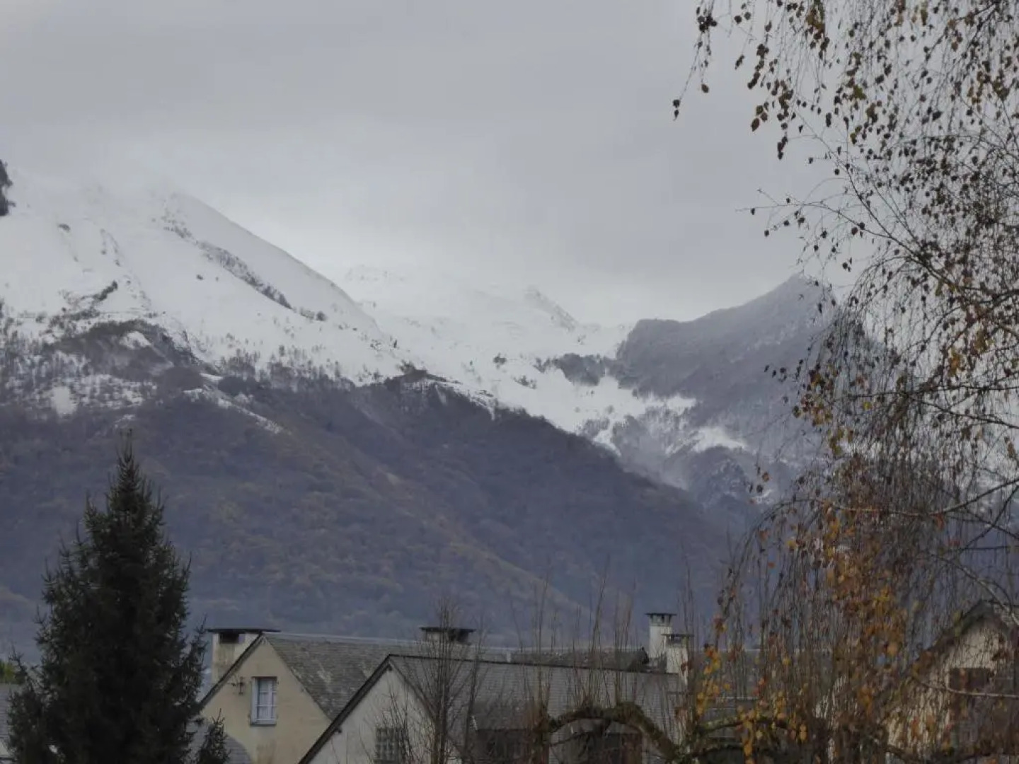 Les Berges Du Gave D'azun