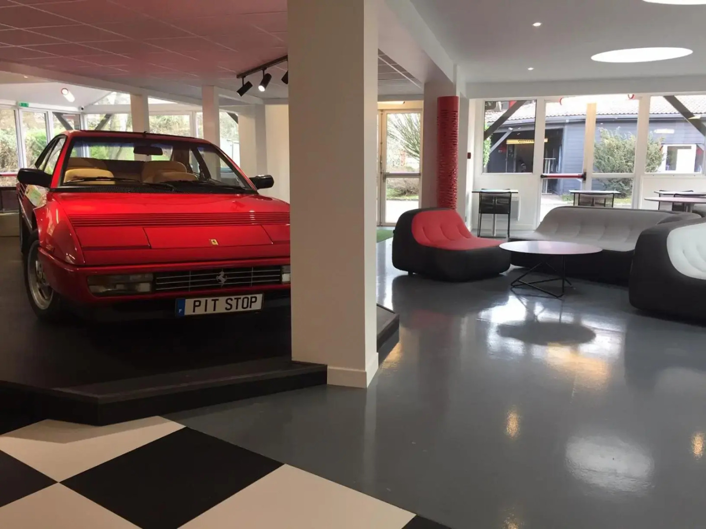 Enzo Trappes By Kyriad Direct