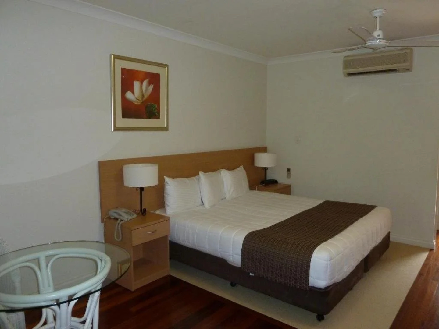 Arabella Garden Inn Motel
