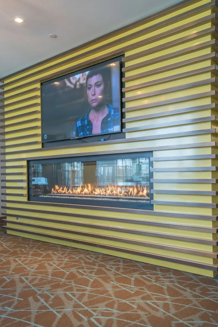 Skyline Luxury Home Suites at Newport II