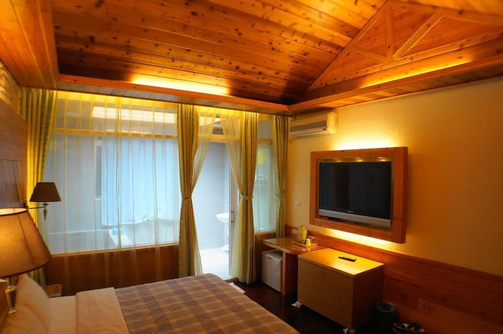 Ying Su Health Spa Hotel