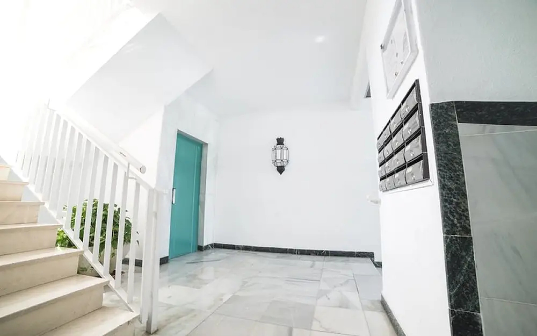 Myramar | 7 Pax | Parque de Poniente | 4724-KPAW