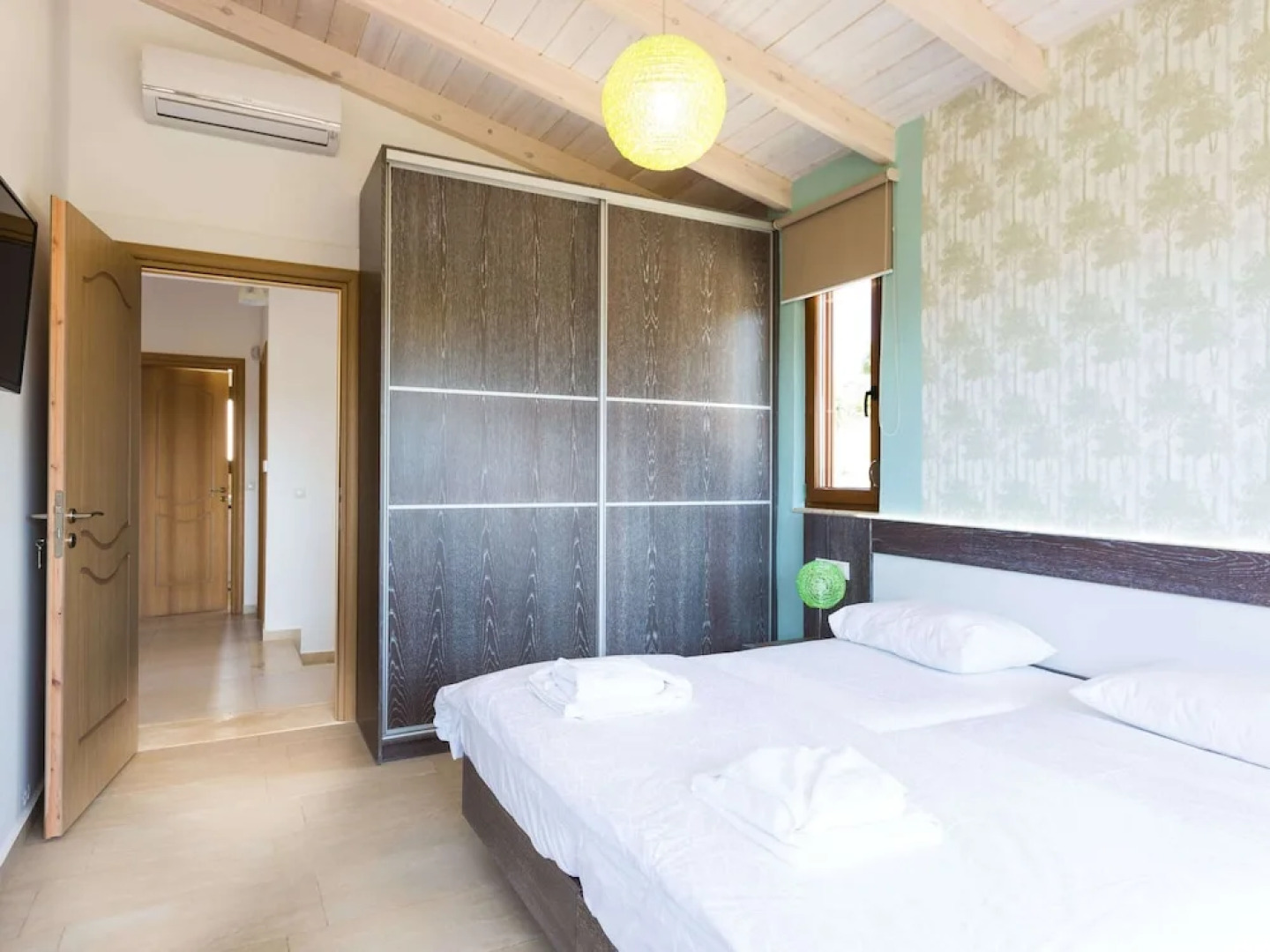 Villa in Crete With Private Pool & Beaches Nearby