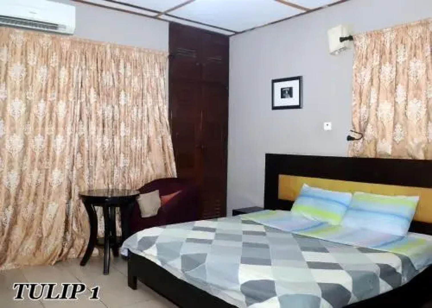 Flora Suites Exclusive