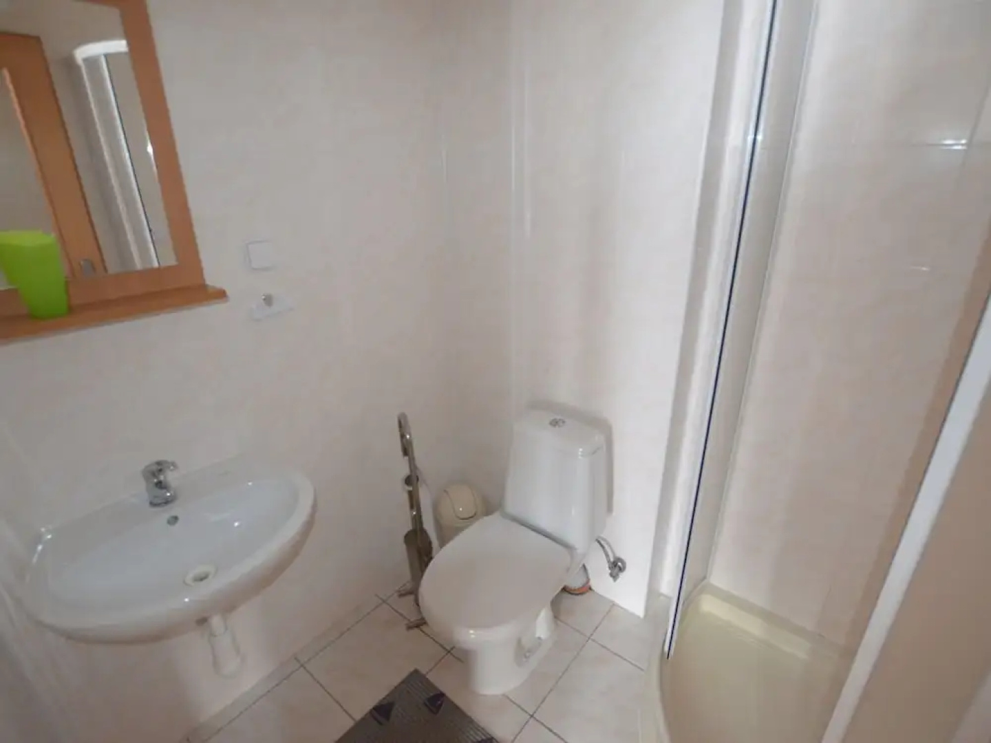 Apartment House in the Ore Mountains, Only 1km From the Valley Station / Loucná - Keilberg /