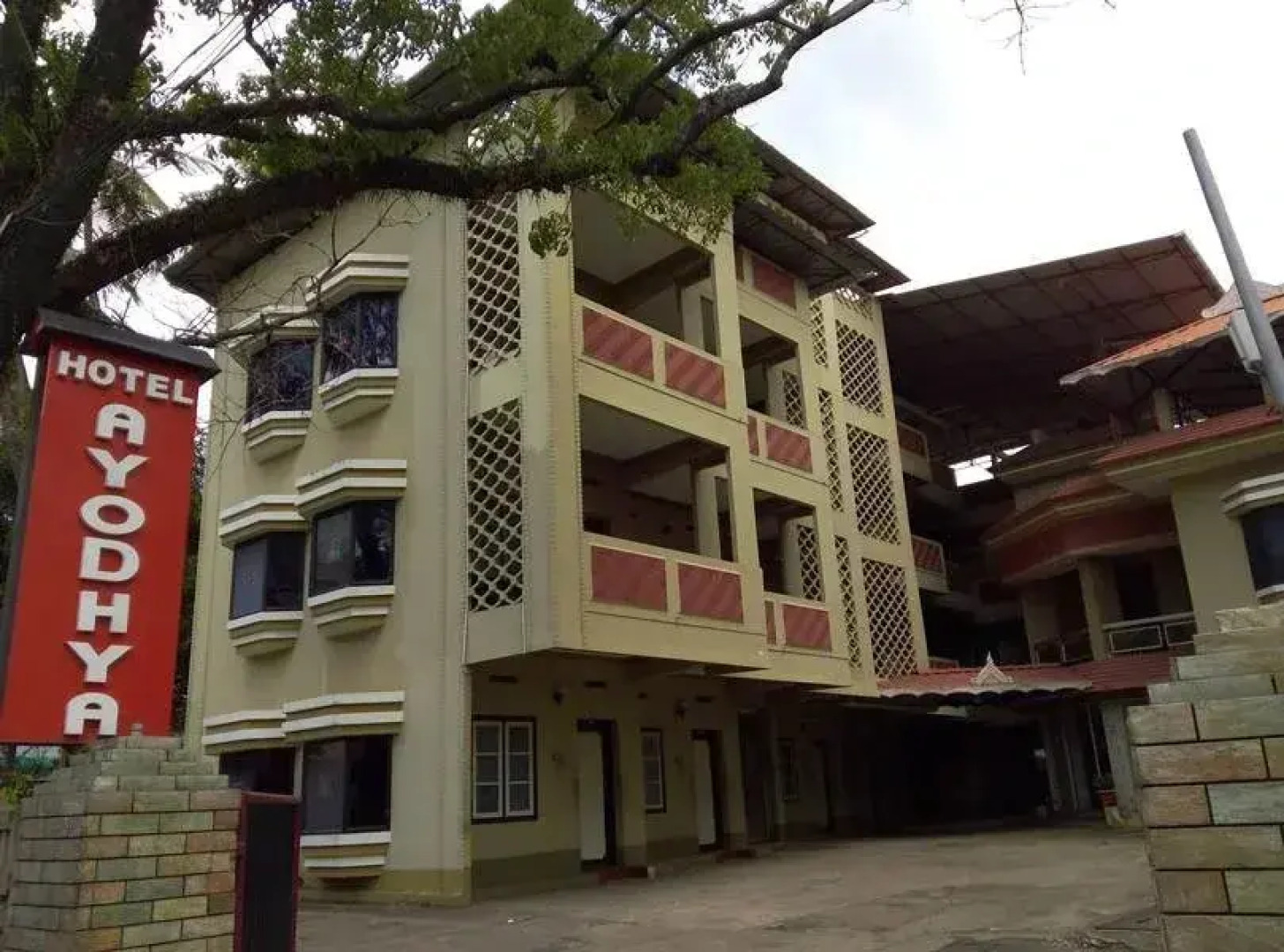 Hotel Ayodhya