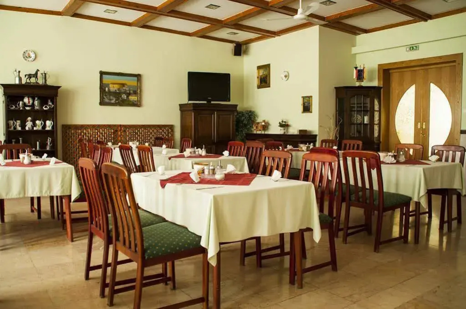 Komfort Hotel Platán