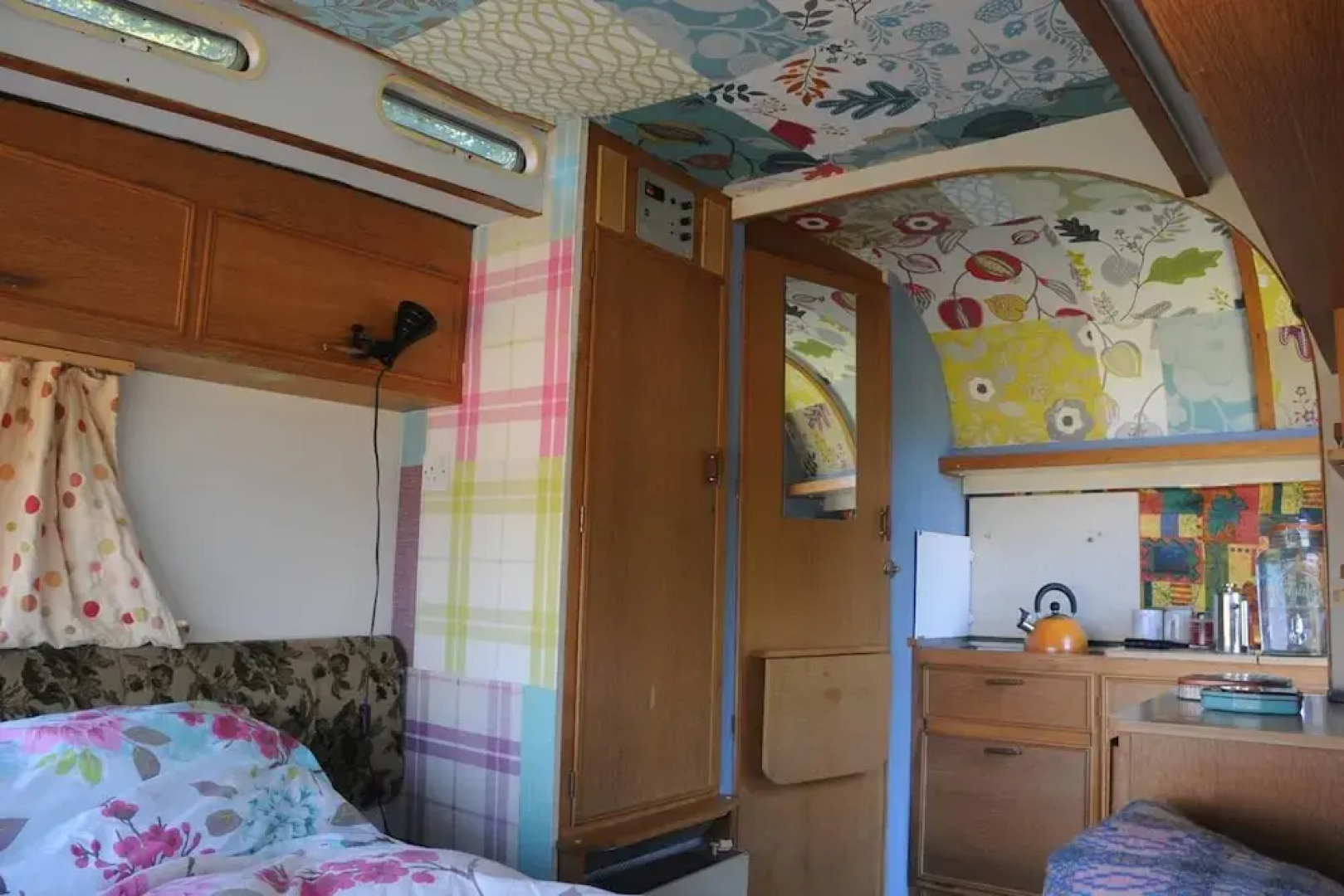 Vintage Safari Caravan