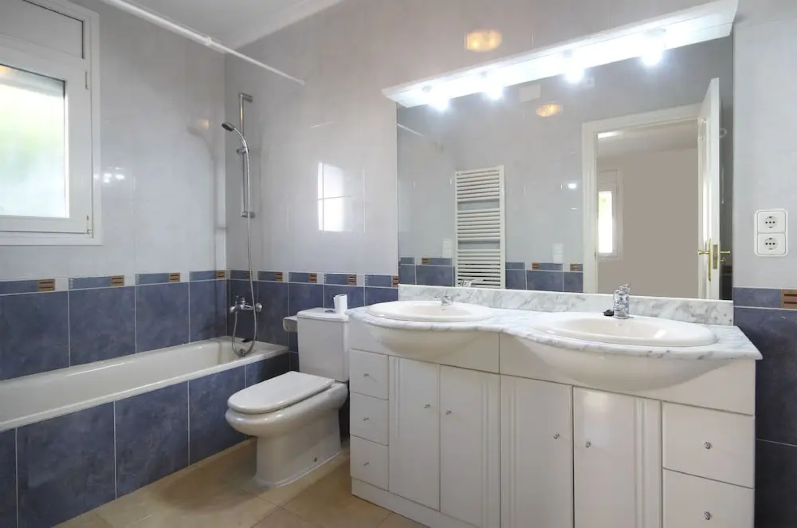 Sunrise Villa Fortuny