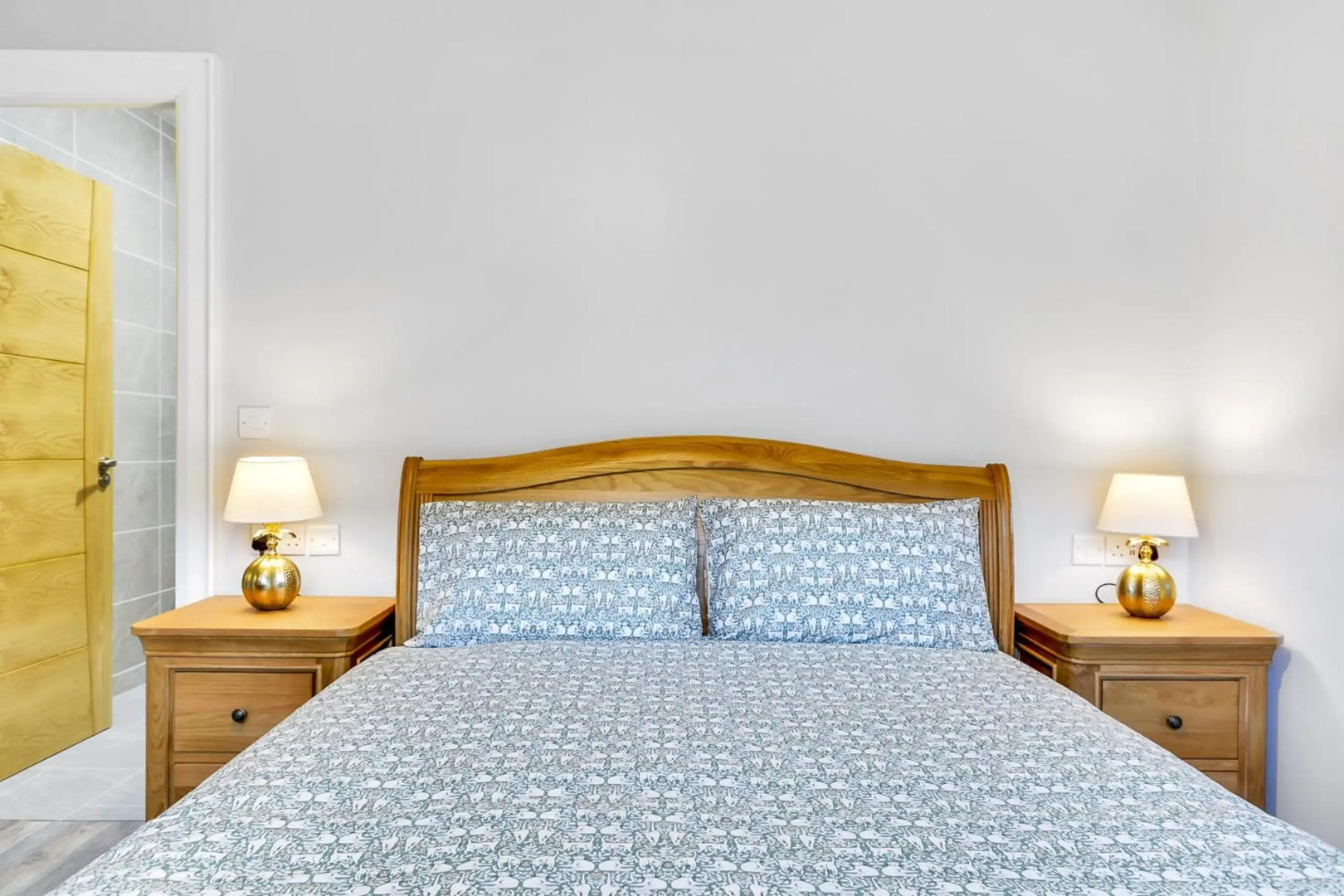 BayView Luxury 3 Bedroom Apartment First Floor