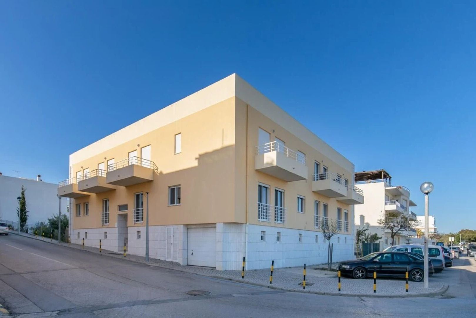 Two Bedroom Apartment in Fuseta by Ideal Homes