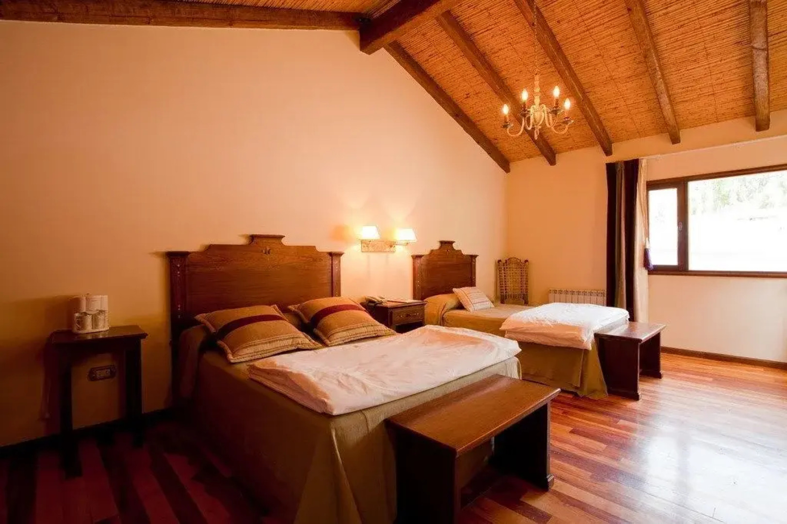 Marques de Tojo Hotel