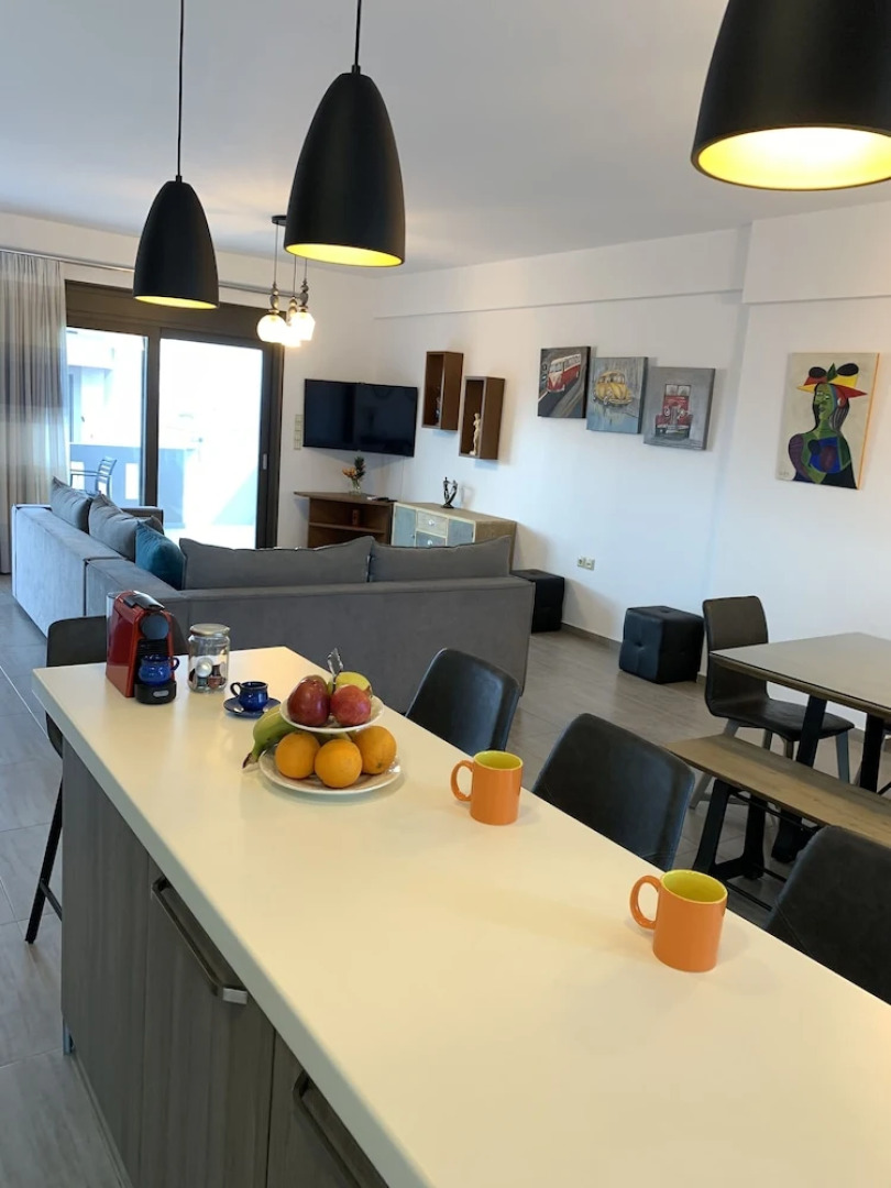 Angela’s Sea View House