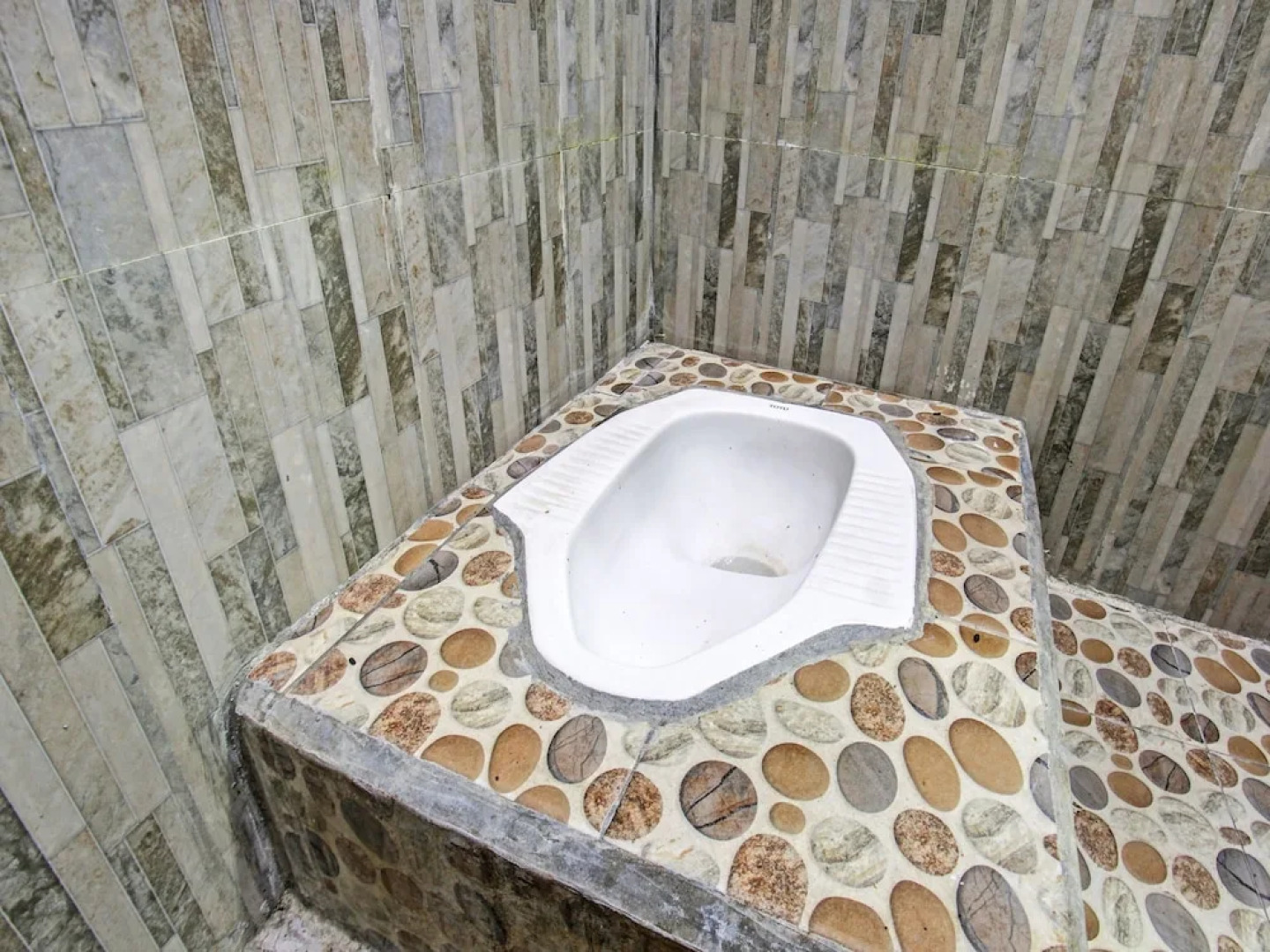 Hotel O Homestay Bang HajiNearLapangan Penujak ( Inen Gonggang)