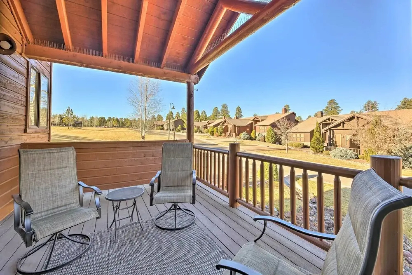 Patio, Deck & Grill: Spacious Show Low Home!