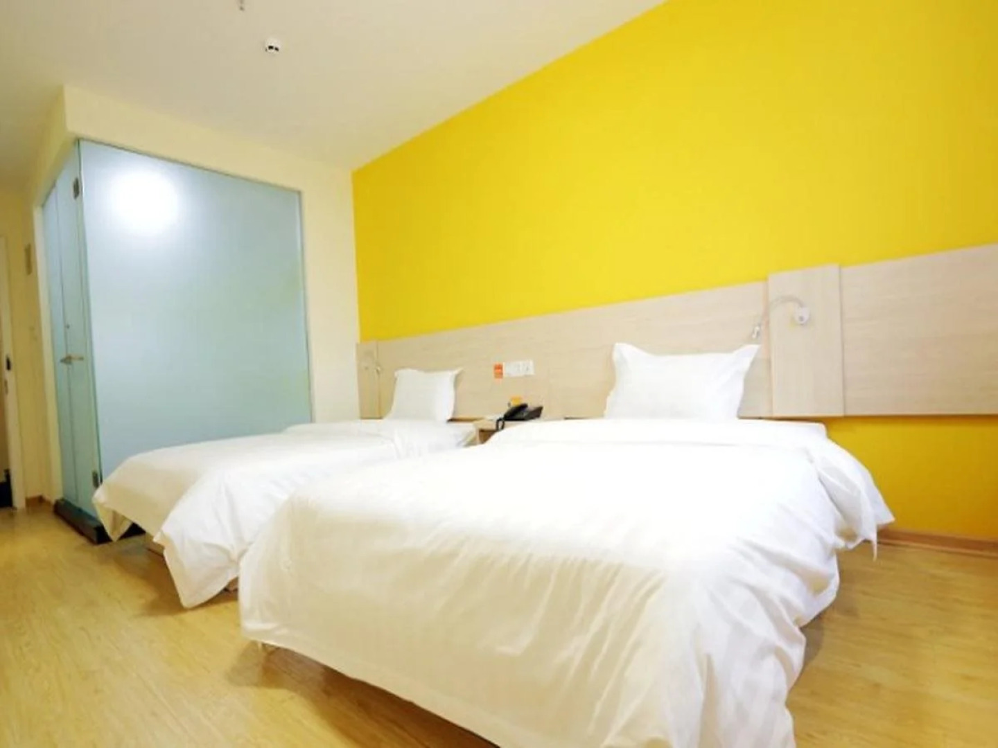 7Days Inn Nanjing Tianyin Avenue Metro Station