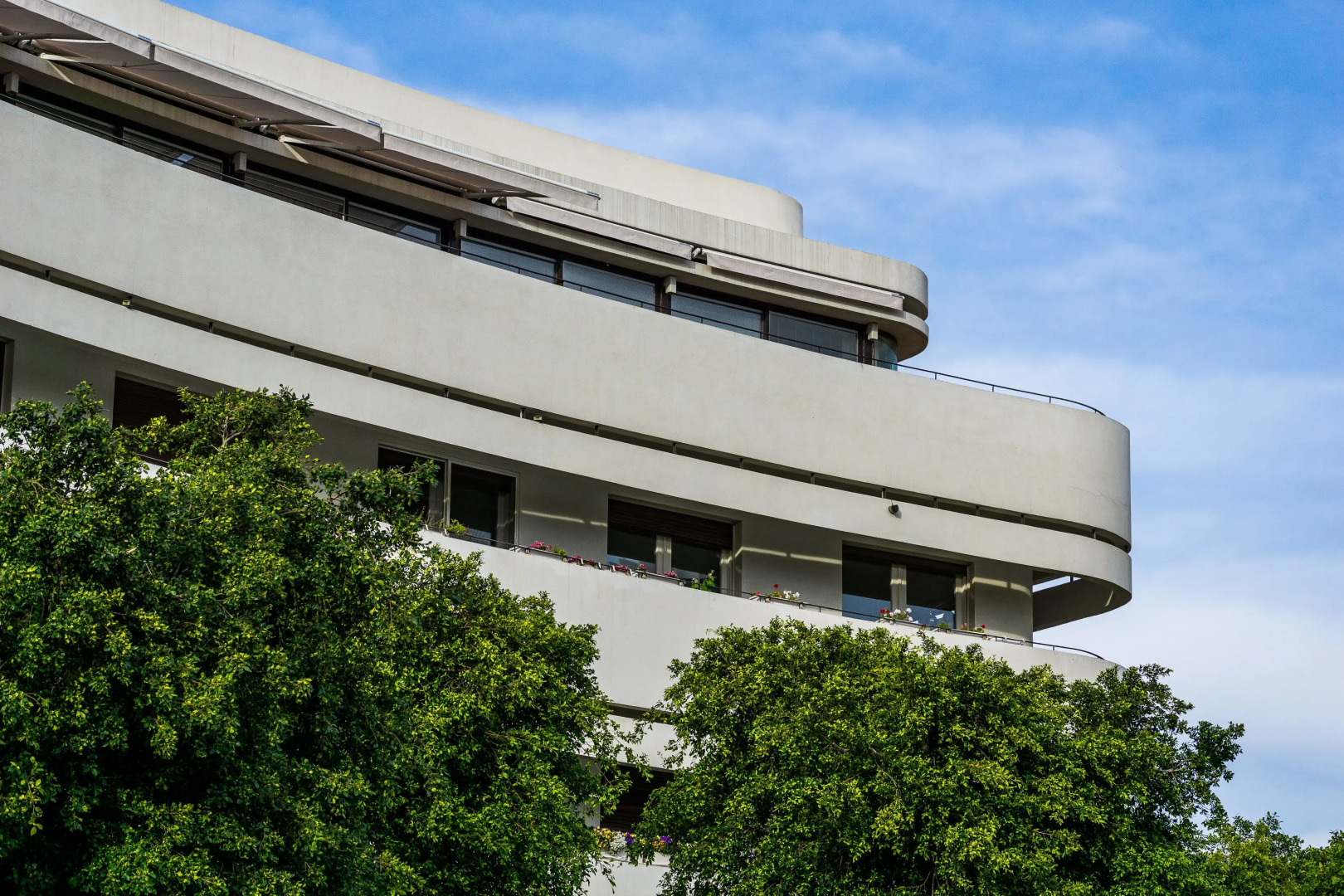 The White House Hotel at Dizengoff Square