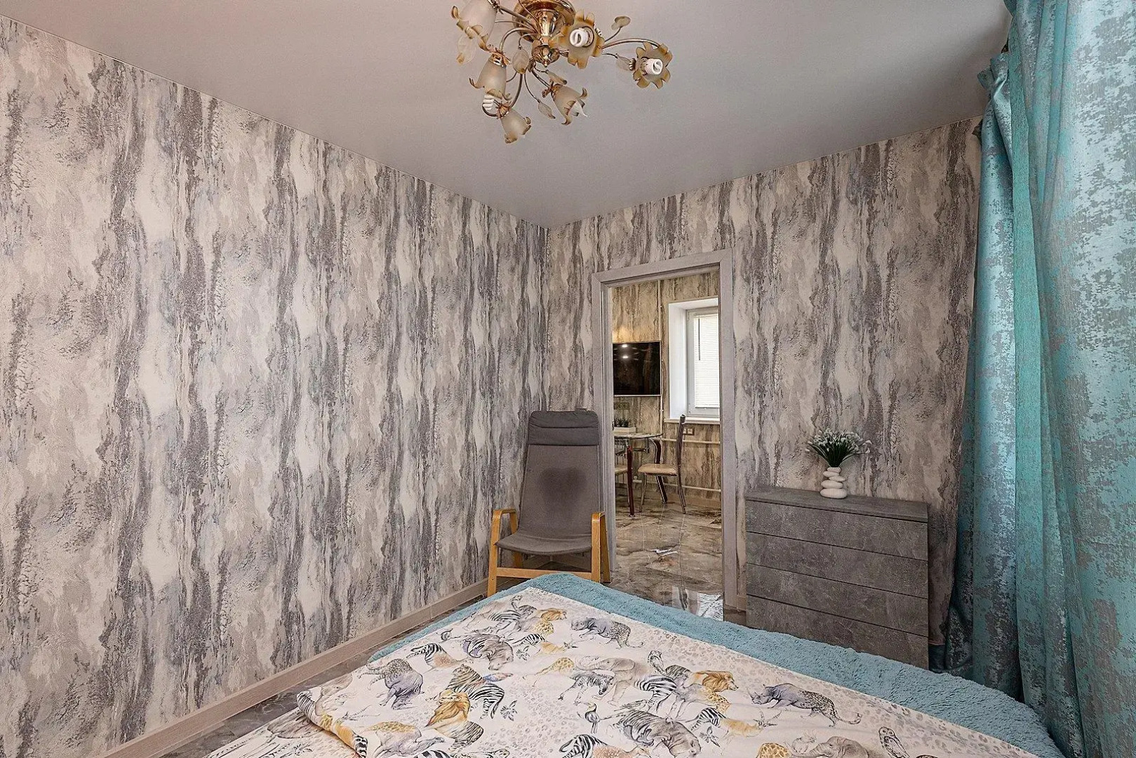 На Сутки на проспекте Ленина 46