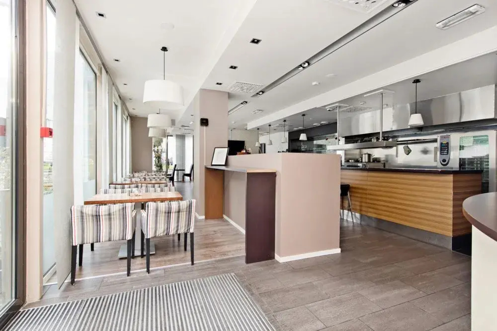 Stoltzen Hotel  Apartments