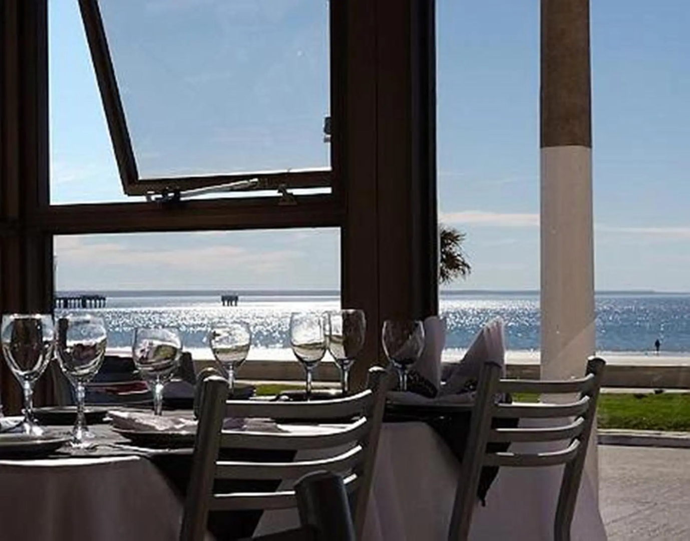 Costanera Hotel