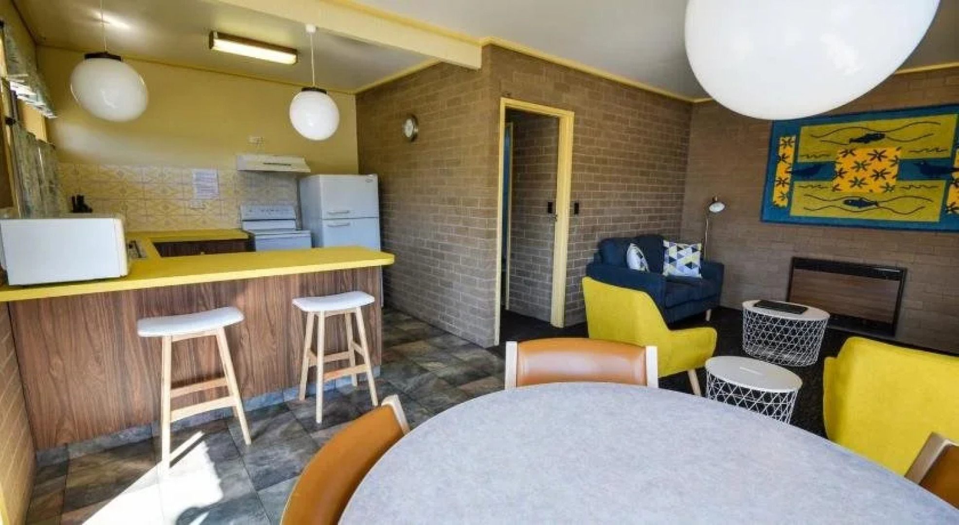 Emmanuel Holiday Apartments