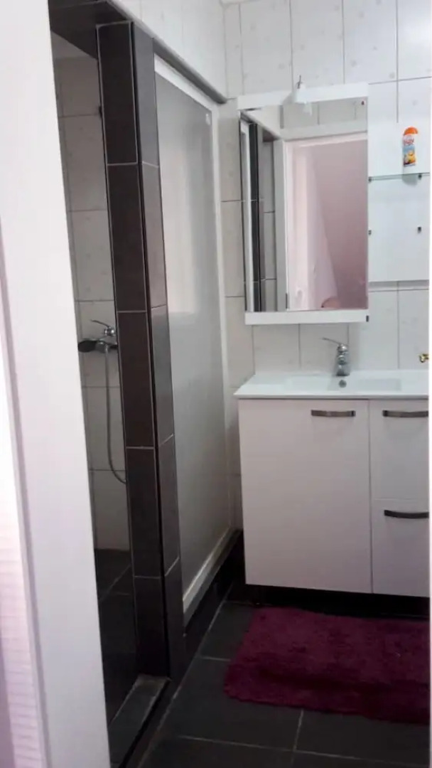 Luxurious 3-Bed Penthouse with Stunning View