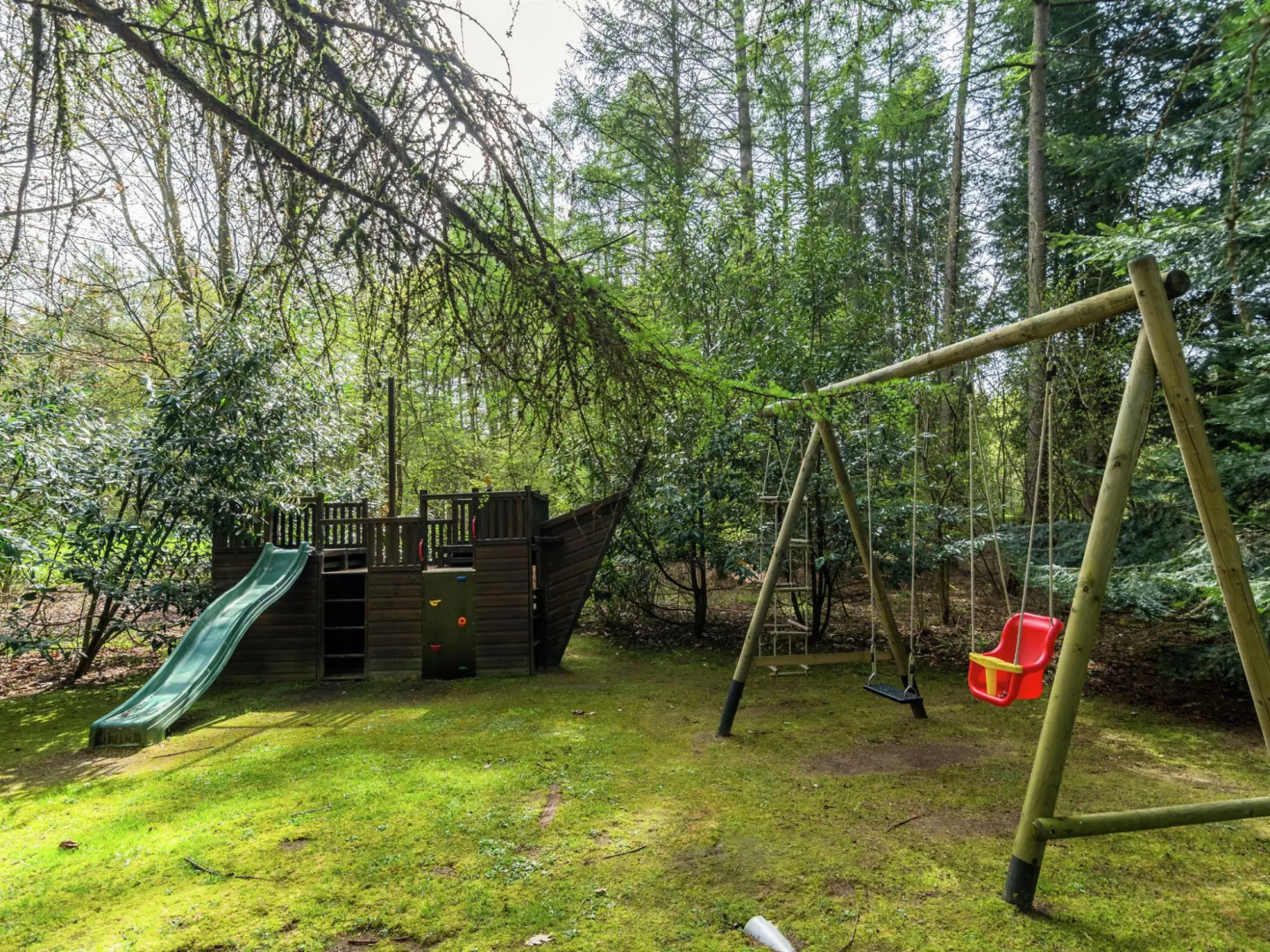 Luxury Home in Gedinne With Bubble Bath and Sauna