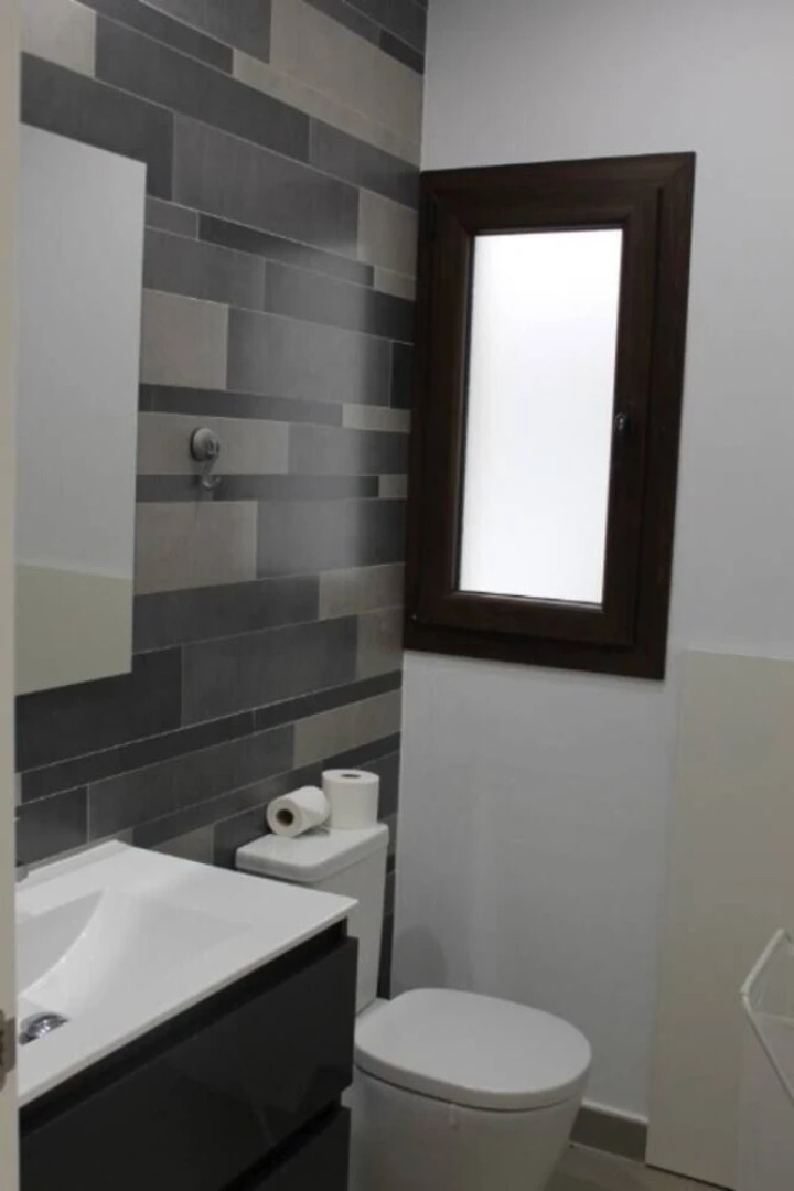 Luxurious Villa sleeps 6 with Private Pool LM1