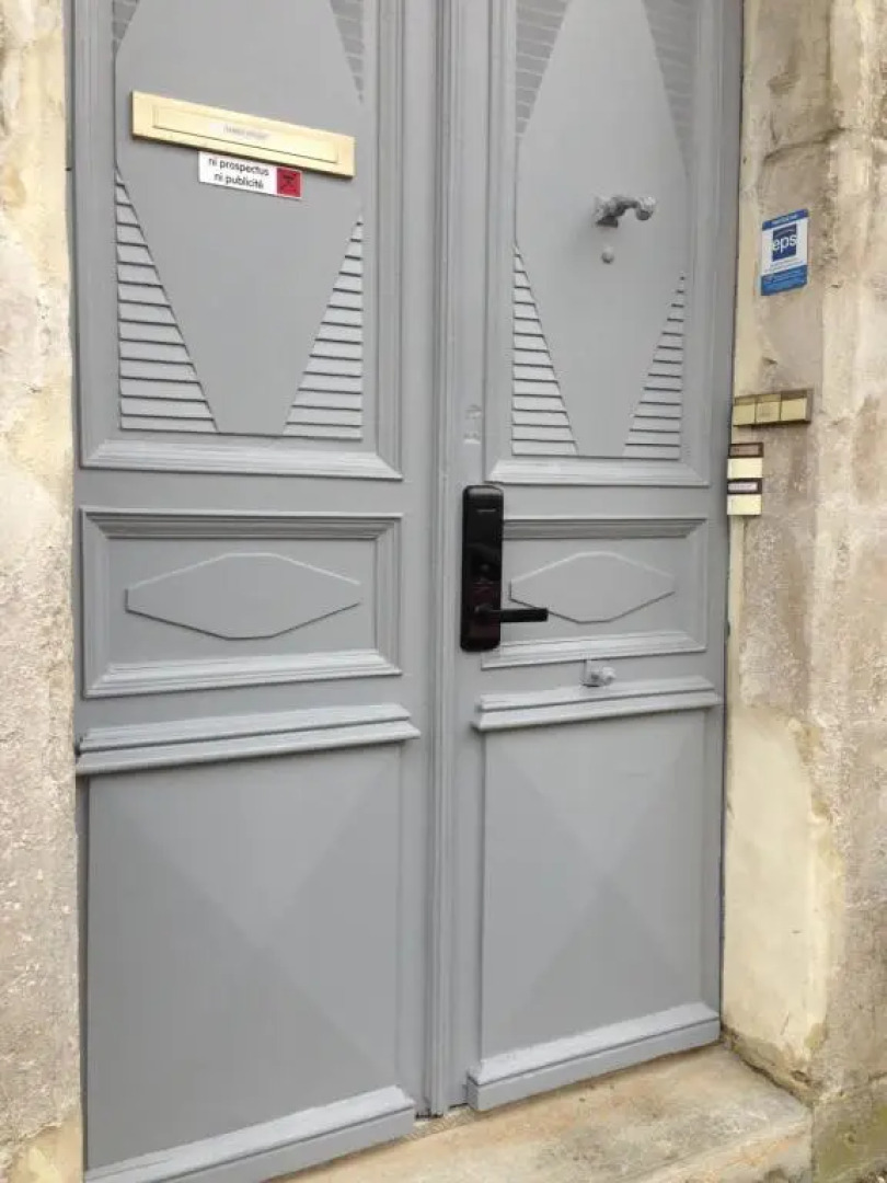 L'audacieux Studio Lumineux Renove Et Equipe En Centre Ville