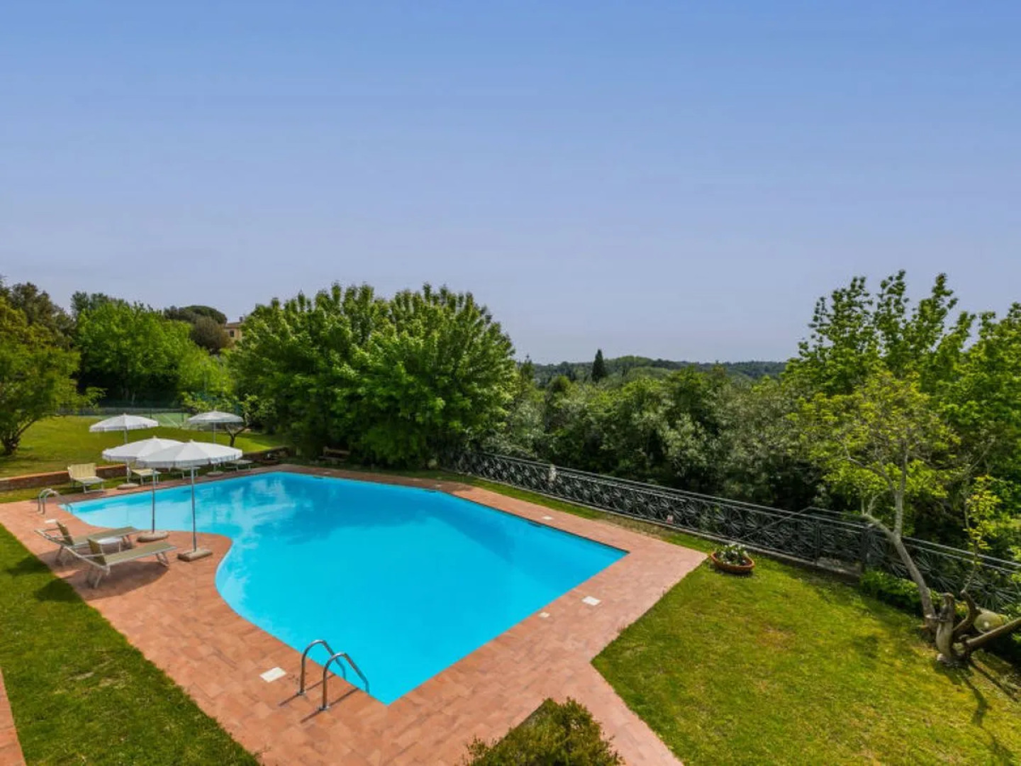 Villa La Guardia Vecchia 10324