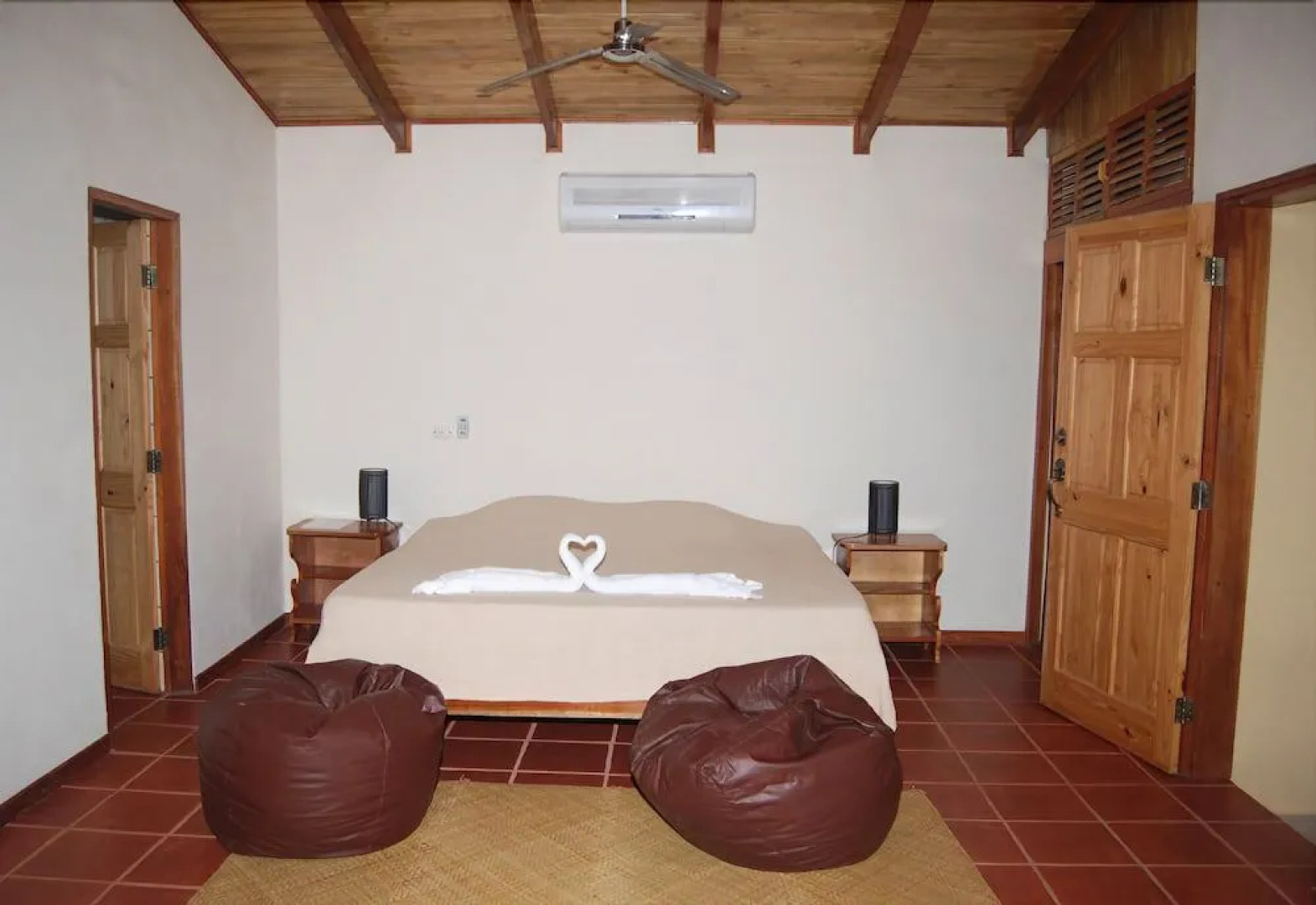 Pacífica Surf Studios