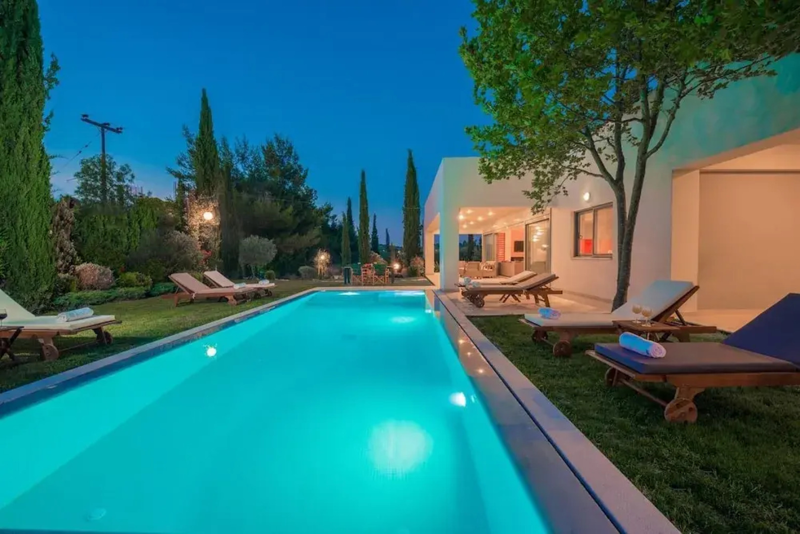 Villa Verano - Spacious 5-bdr & 5-bth Villa