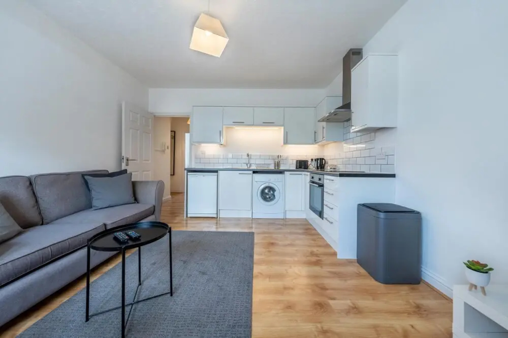 Stansted Airport & Bishops Stortford Town Centre Professional Apartment