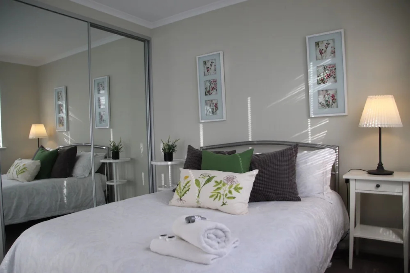 Serpentine Falls Park Home & Tourist Village