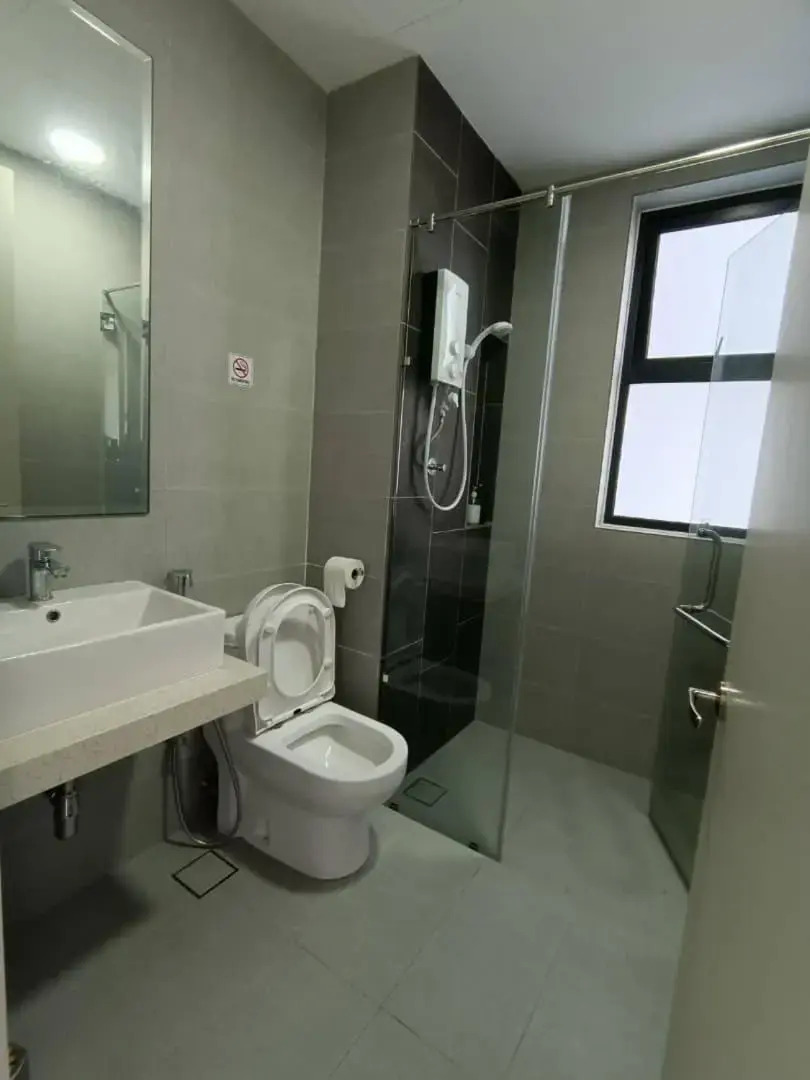 The clio 2 residences, beside conezion, beside ioi city mall, opposite serdang hospital, beside uniteen and UPM, Putrajaya