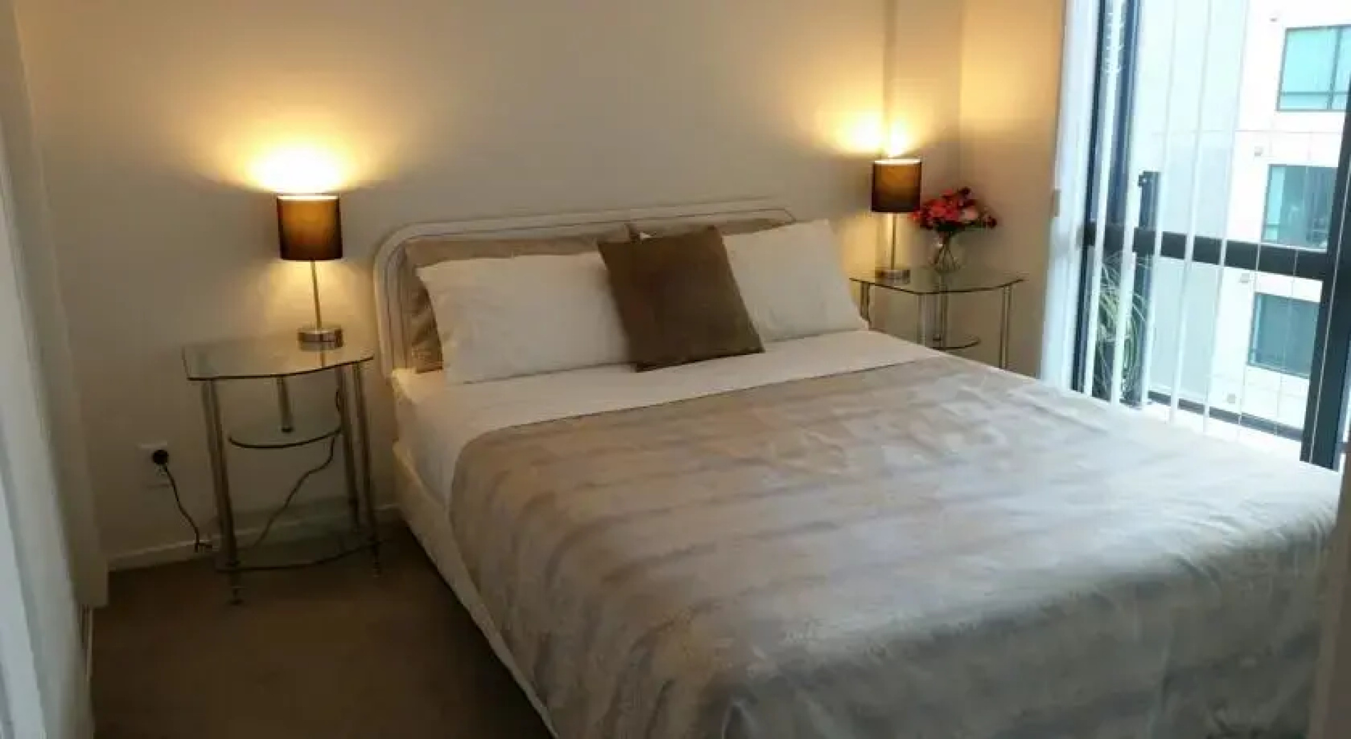 High Class Auckland City Apartment