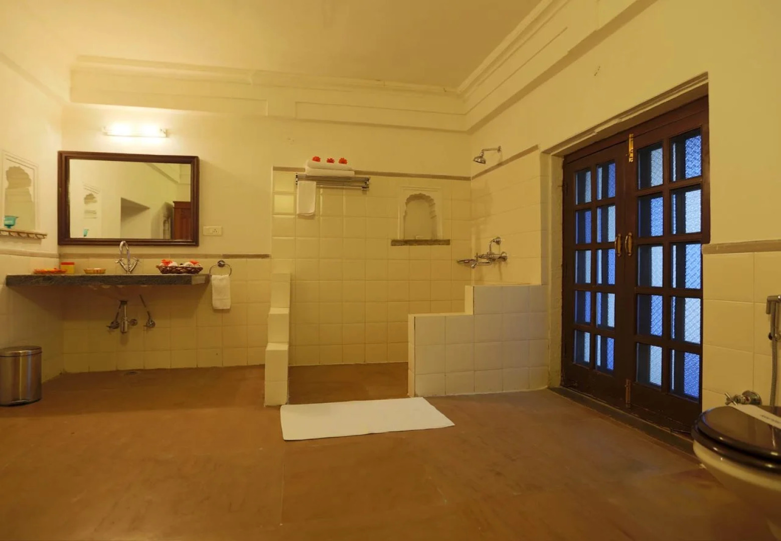 Bhainsrorgarh Fort Hotel