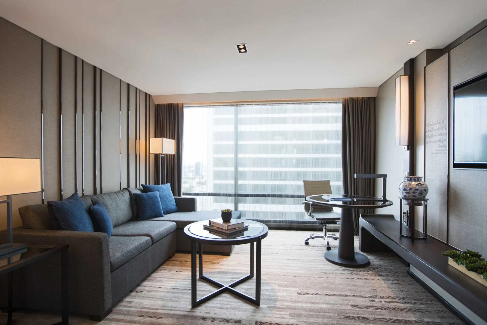 Отель Bangkok Marriott Marquis Queen’s Park